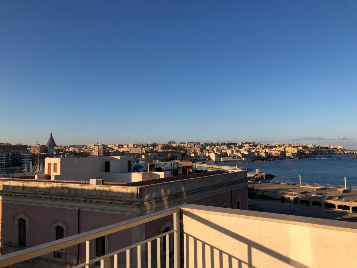 La Vacanza Ortigia Сиракуза Екстериор снимка