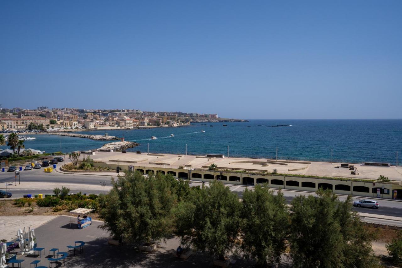 La Vacanza Ortigia Сиракуза Екстериор снимка
